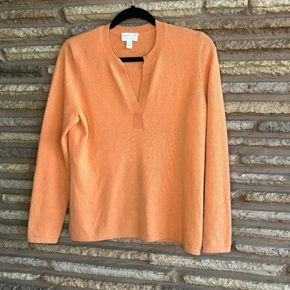 Charter Club Cantaloupe Orange 100% Cashmere Cozy Sweater Size Medium - Picture 1 of 7